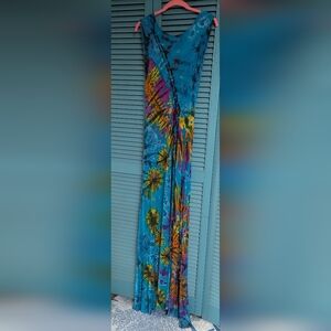 Vibrant Tie-Dye Maxi Dress